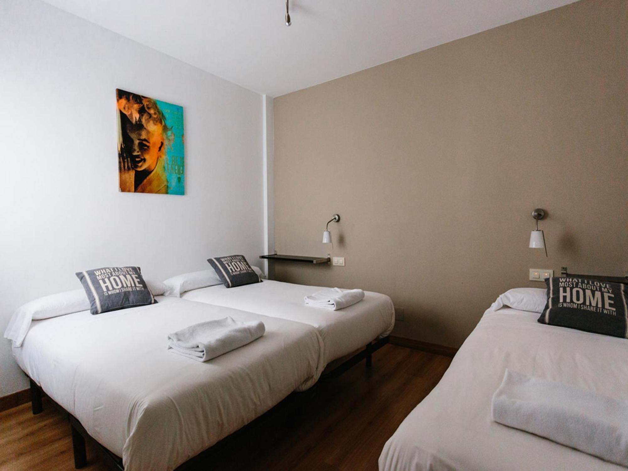 Apartamentos Senorio De Haro 3000 Extérieur photo