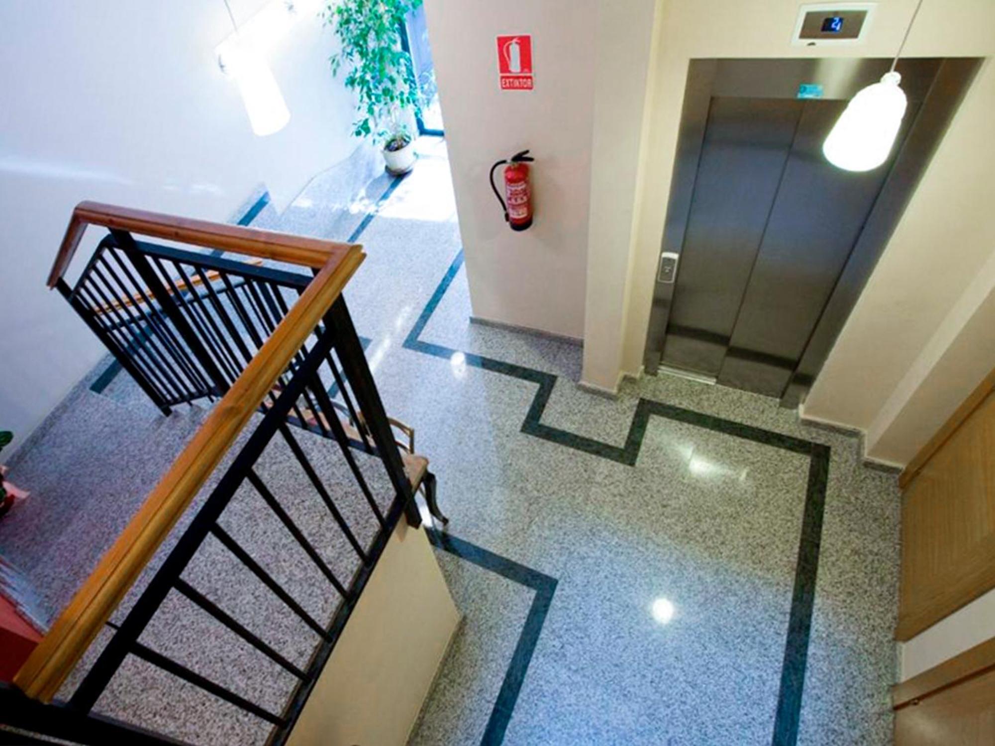 Apartamentos Senorio De Haro 3000 Extérieur photo