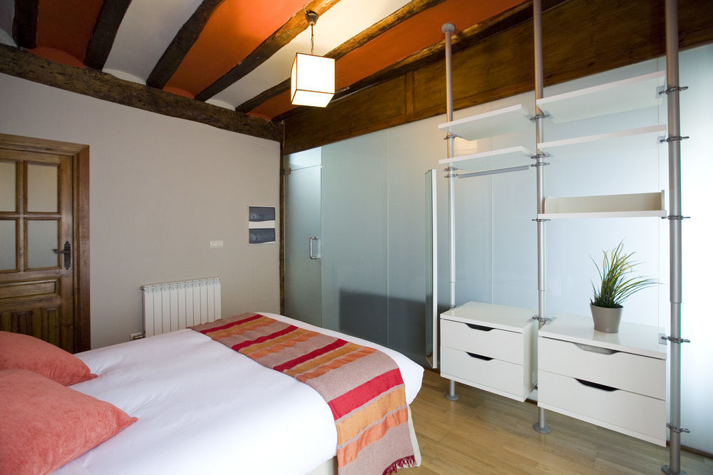 Apartamentos Senorio De Haro 3000 Extérieur photo